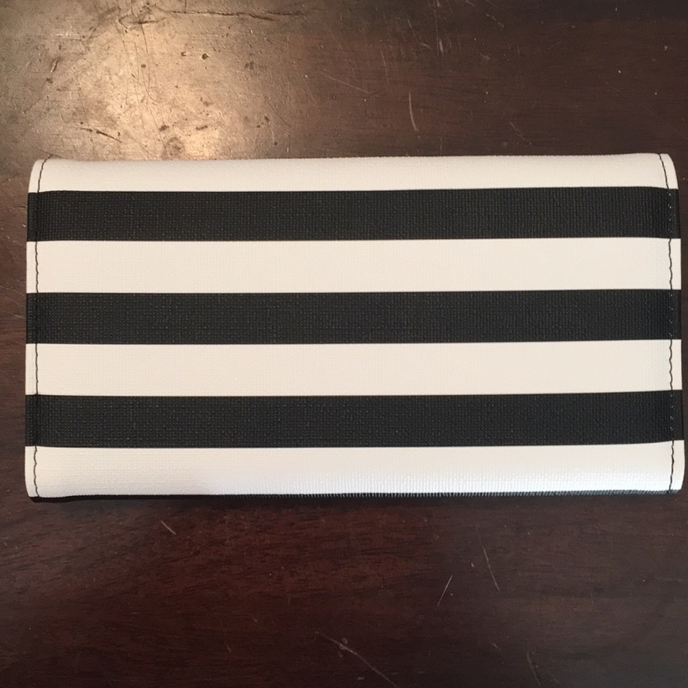 Wallet - Picture 2 of 4